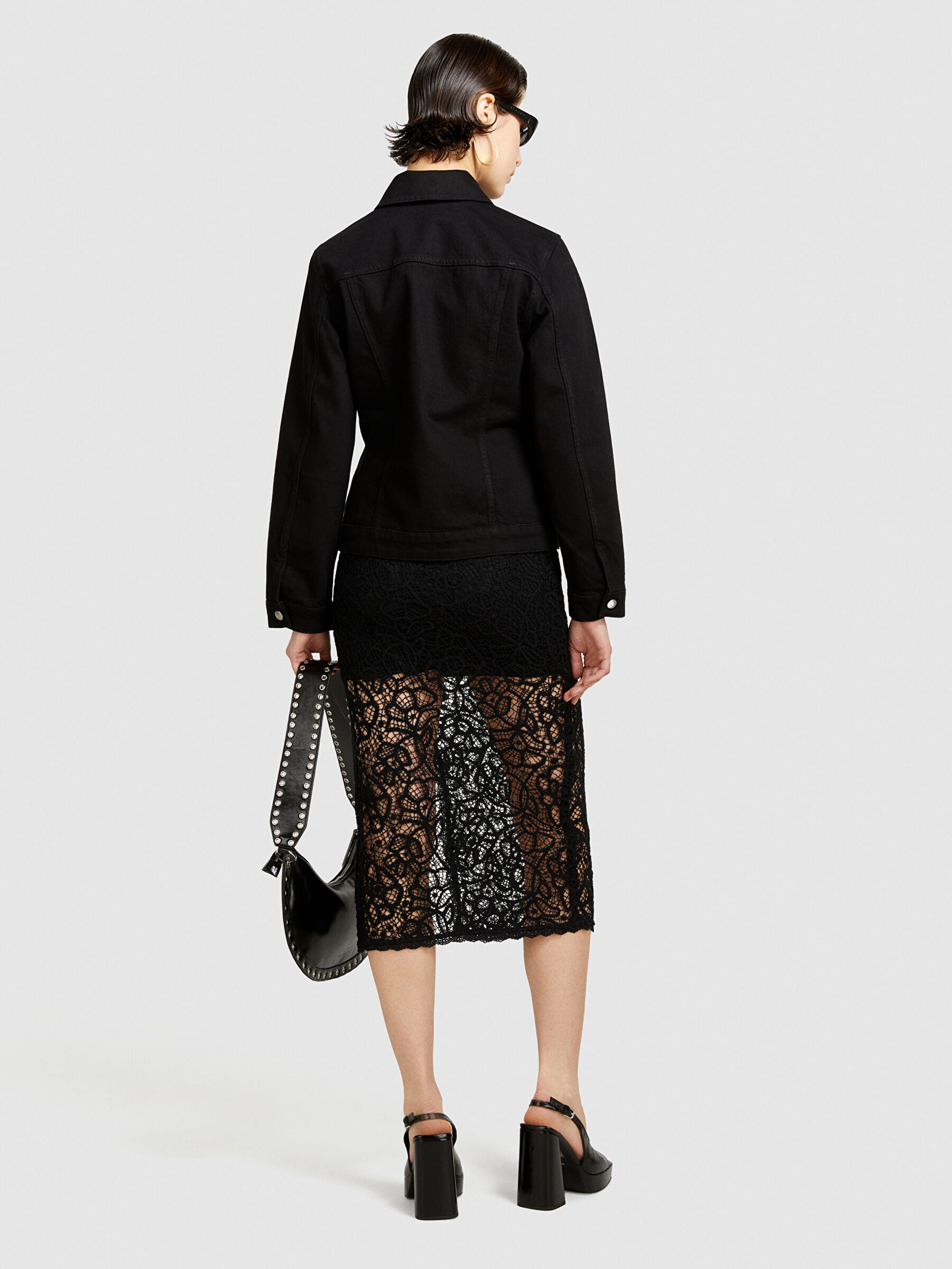 Kadın Siyah Pamuk Karışımlı Yama Cepli Çıtçıtlı Denim Ceket 324P2TLALN04A-800