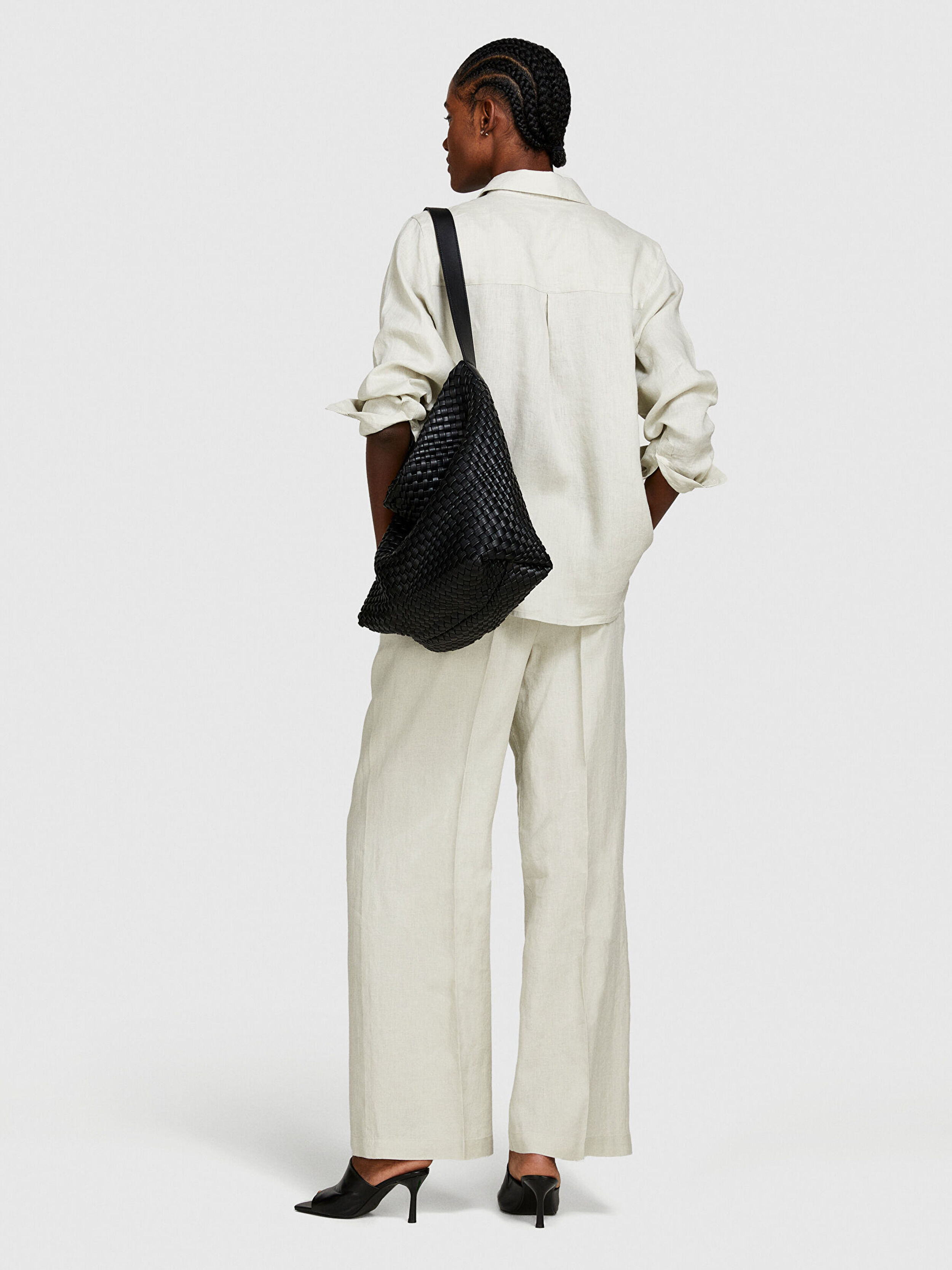 Kadın Bej %100 Keten Düğmeli Göğüs Cepli Uzun Kollu Gömlek 324P5BMLLQ06S-38U