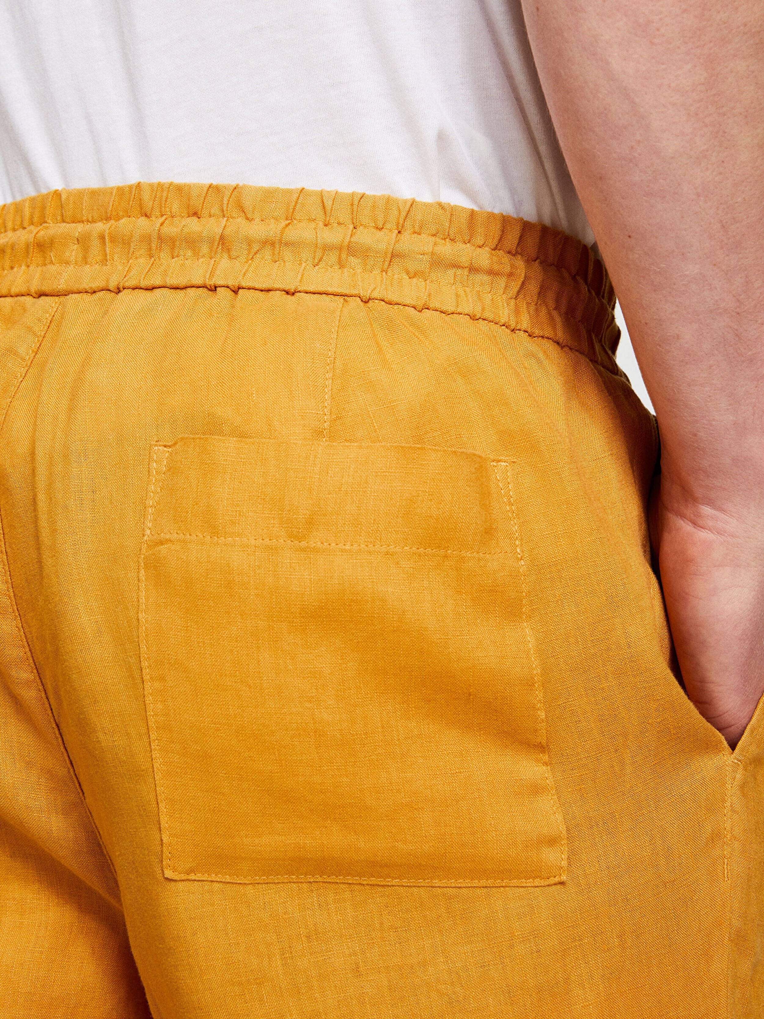 Erkek Hardal %100 Keten Beli Büzgülü İpli Slim Confort Fit Pantolon 324P4AGHSF043-1C5