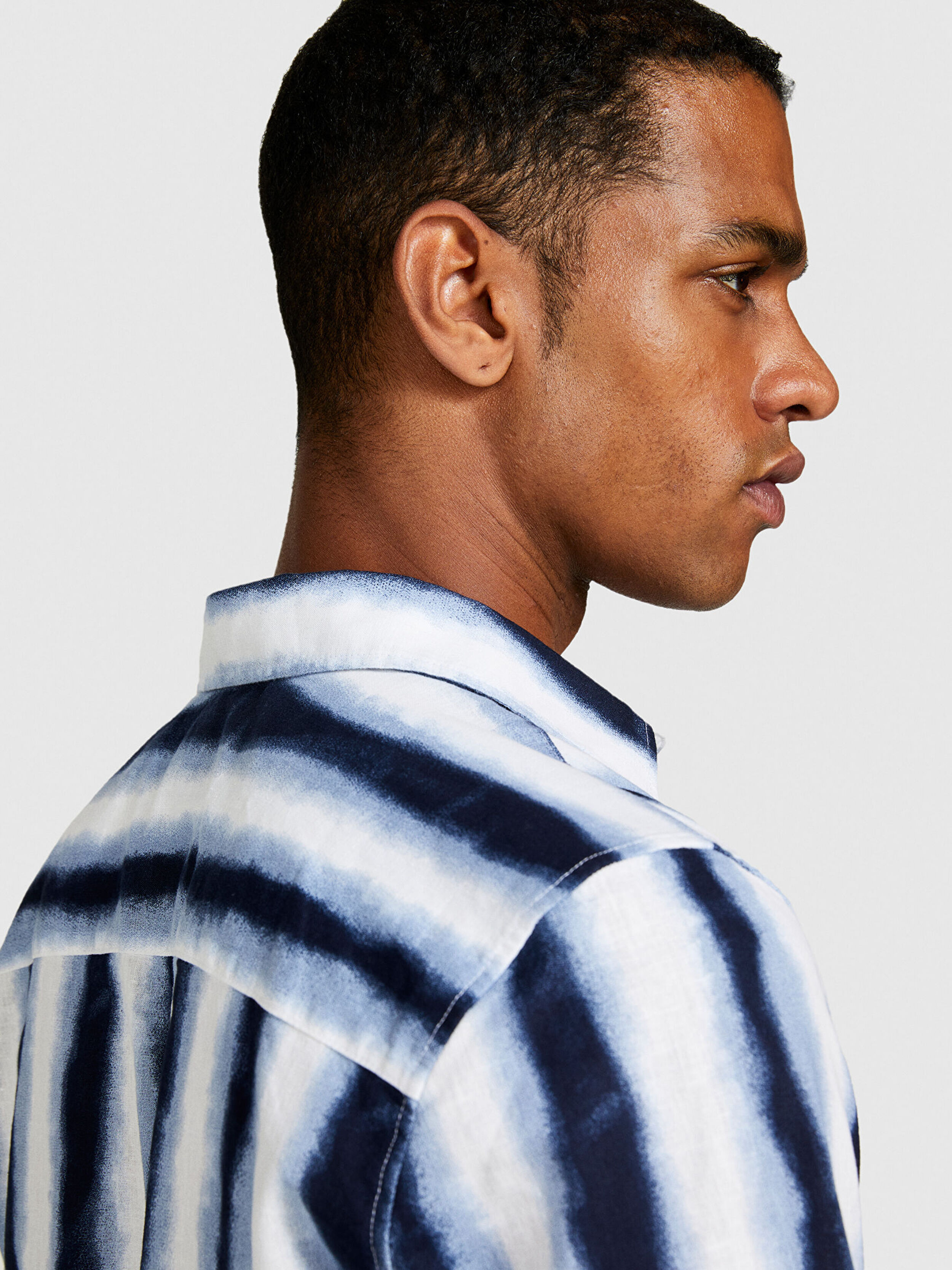 Erkek Mavi Mix Keten Pamuk Karışımlı Tamamı Desenli Slim Fit Gömlek 324P57BXSQ03M-901