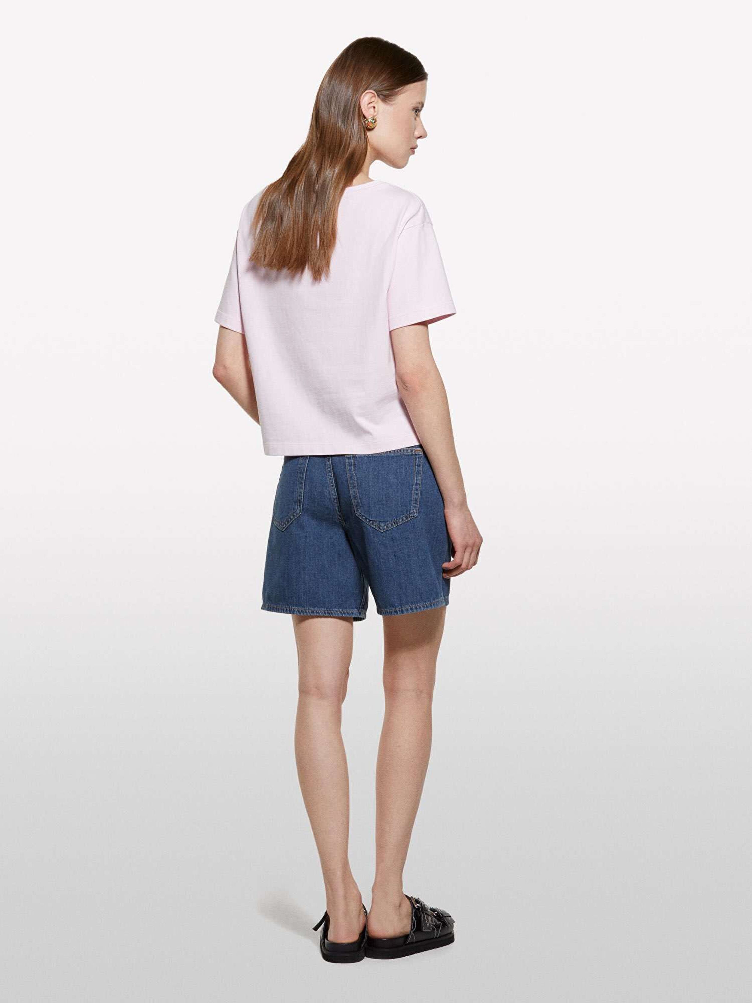 Resim Kadın Açık Pembe %100 Pamuk Kayık Yaka Boxy Fit Crop T-Shirt