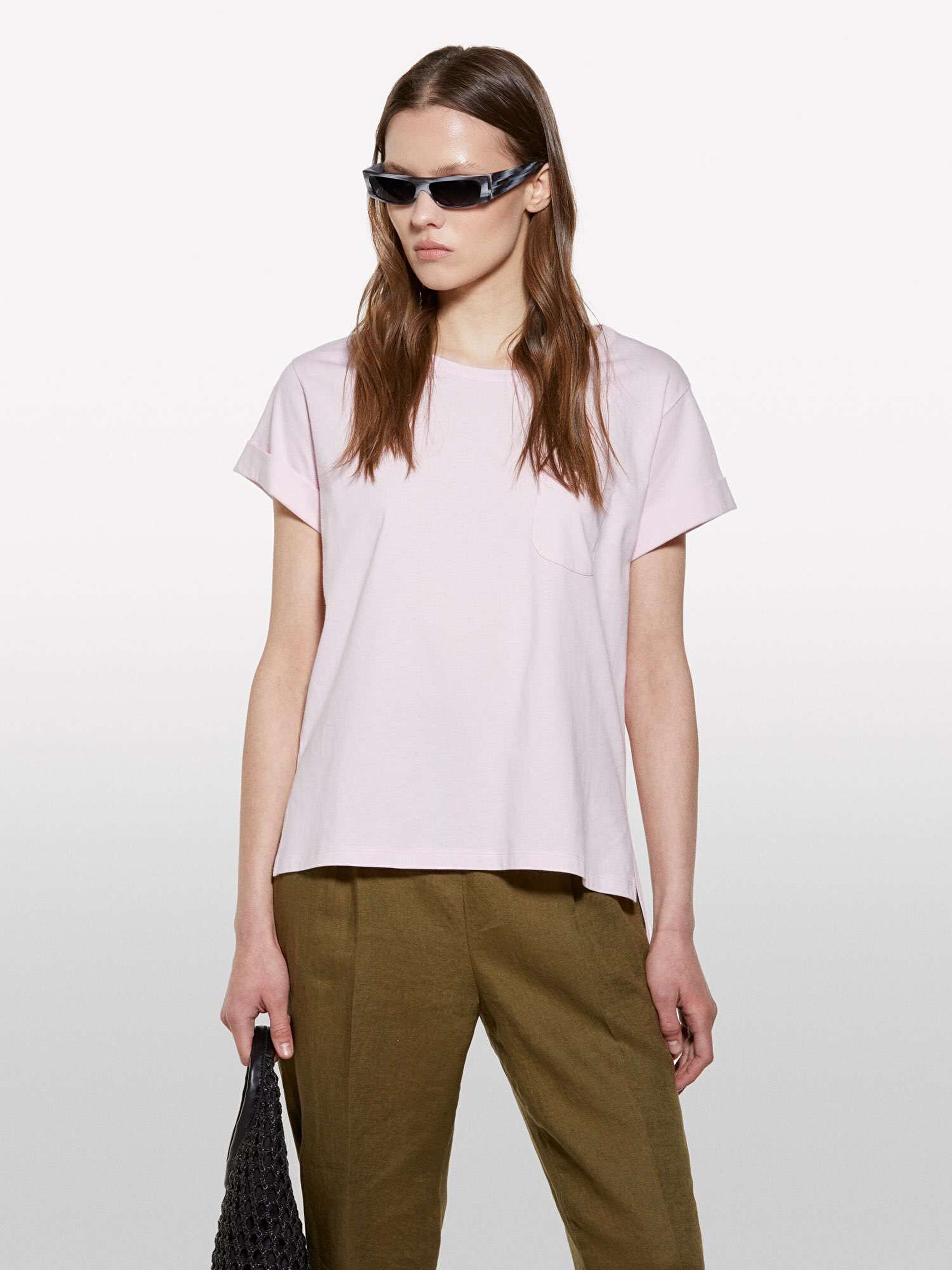 Resim Kadın Açık Pembe %100 Pamuk Geniş Bisiklet Yaka Dar Kesim Düz T-Shirt