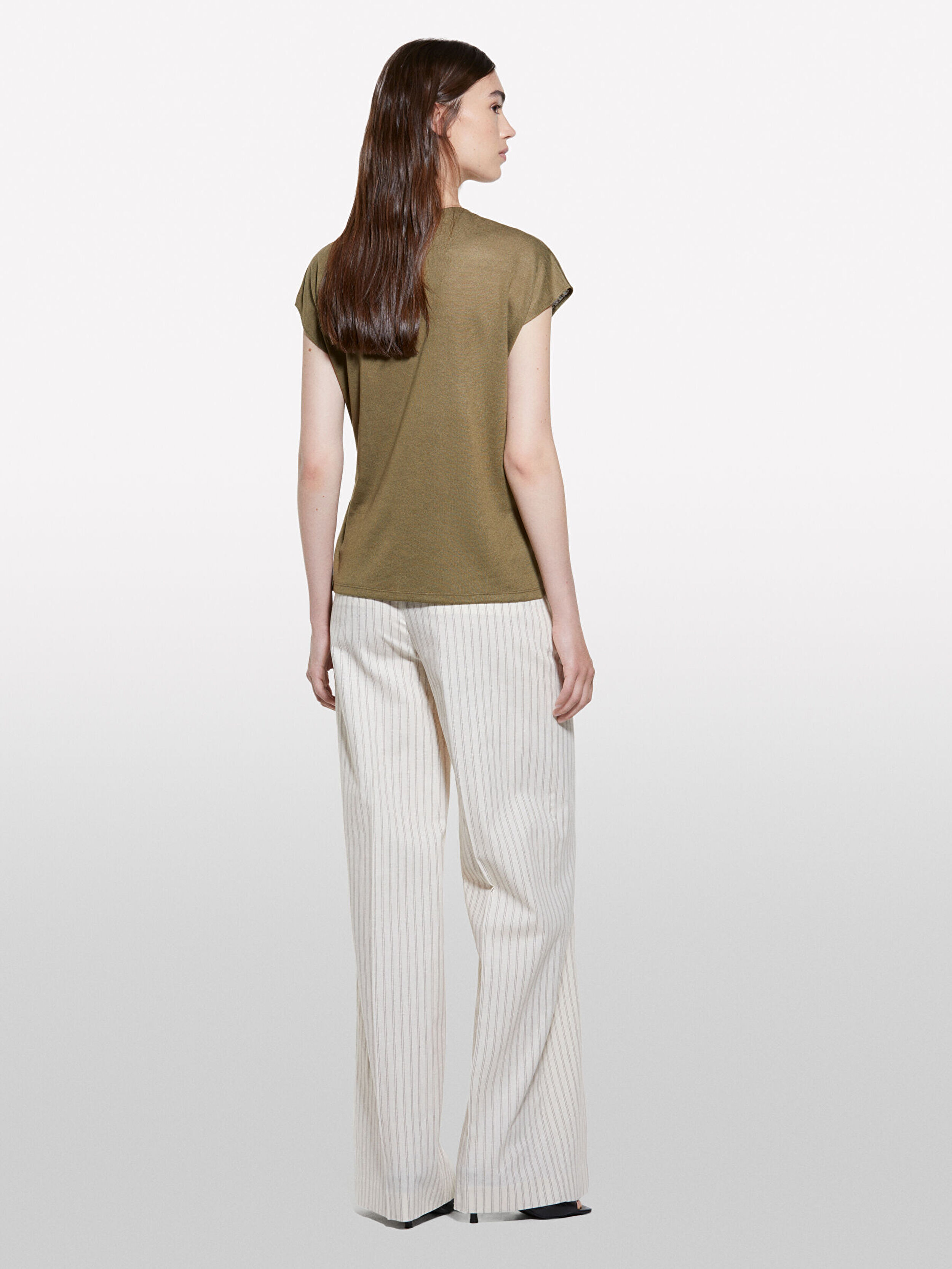 Resim Kadın Koyu Haki Viskoz Karışımlı Önü Bağlama Detaylı Regular Fit T-Shirt