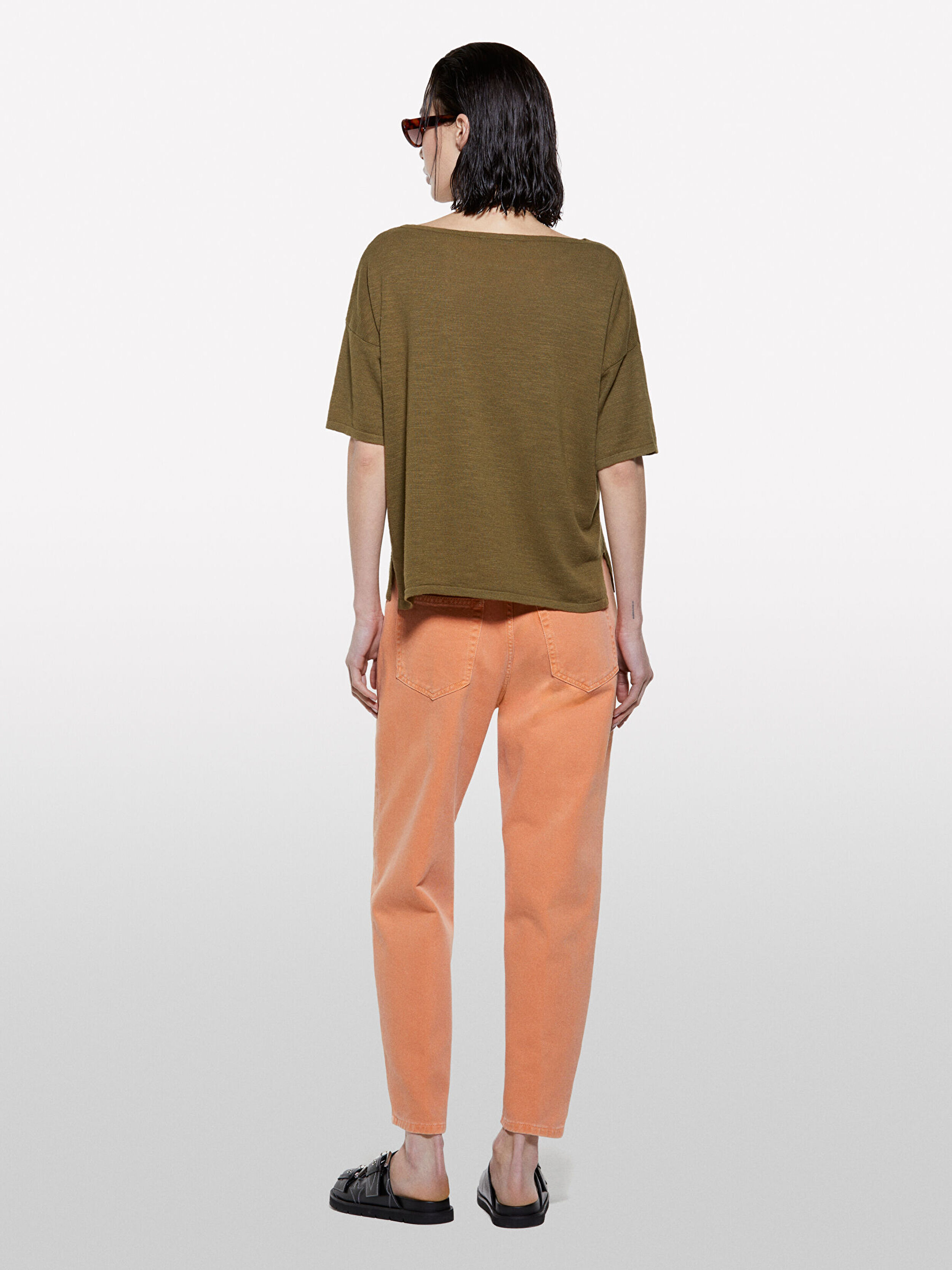 Resim Kadın Koyu Haki Keten Karışımlı Bisiklet Yaka Oversize T-Shirt