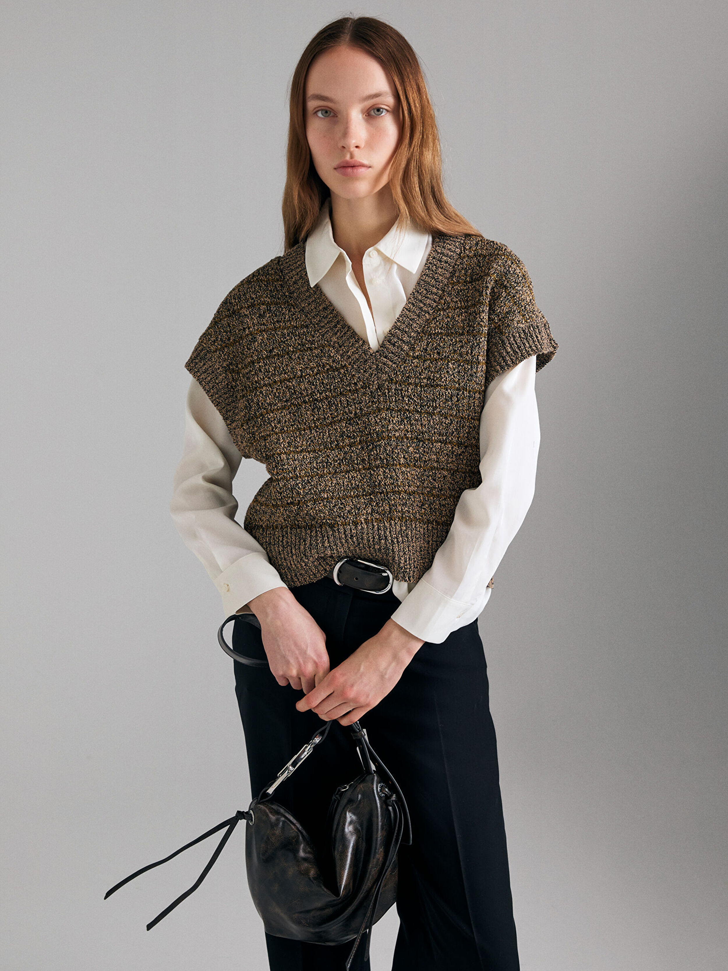 Resim Kadın Kahverengi Pamuk Karışımlı Çizgili V Yaka Süveter