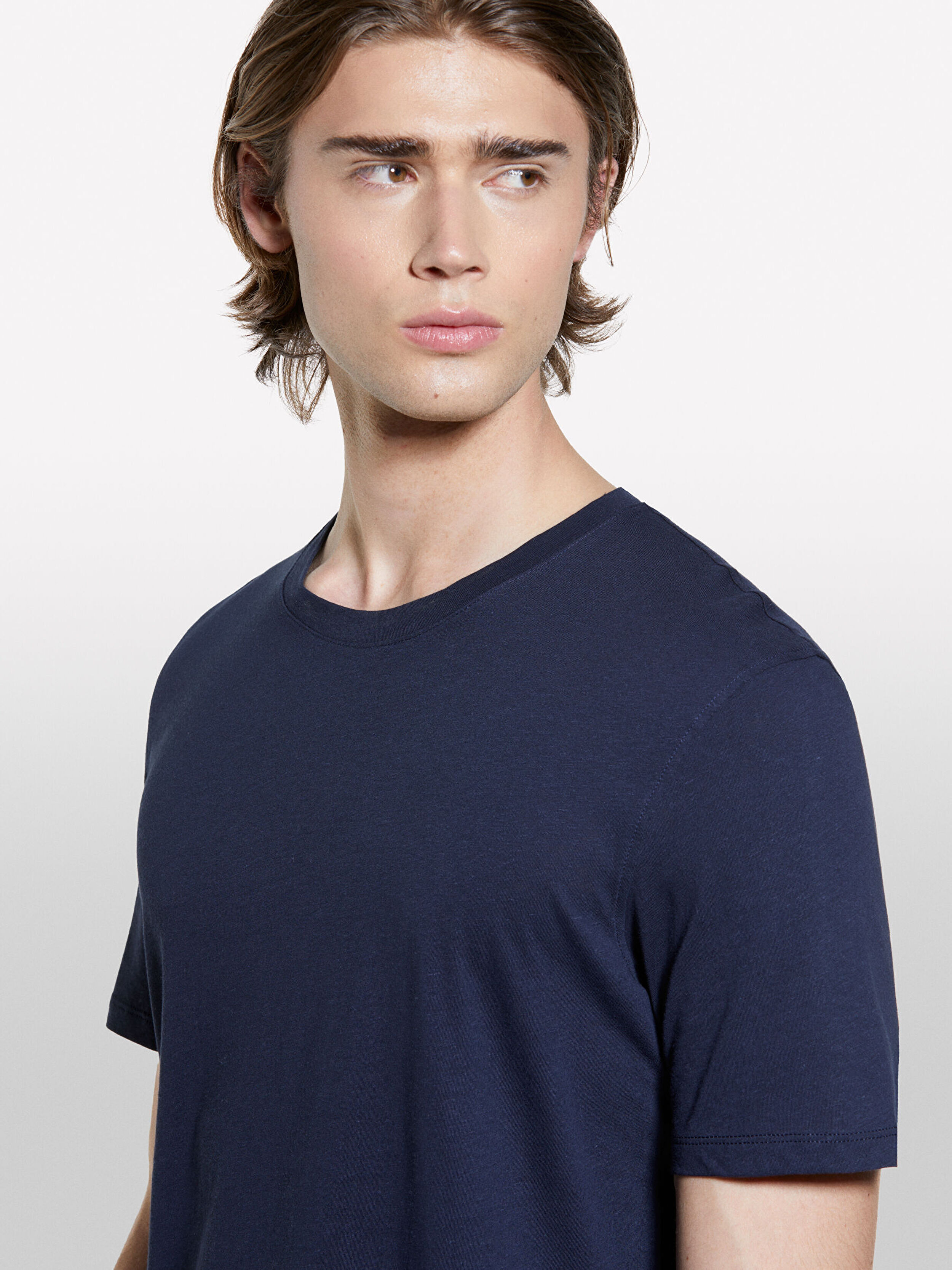 Resim Erkek Koyu Lacivert Keten Karışımlı Bisiklet Yaka Regular Fit T-Shirt