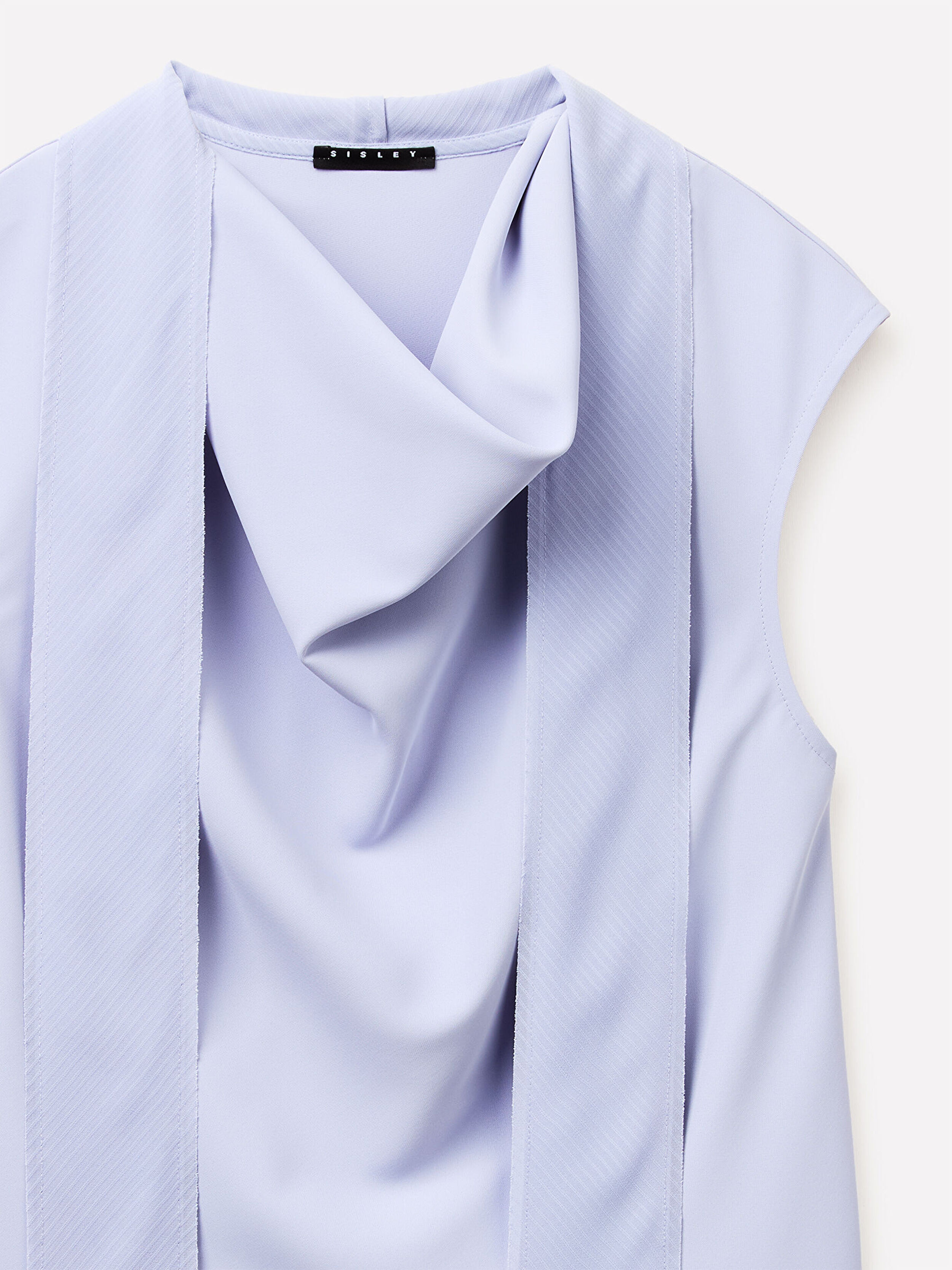 Resim Kadın Açık Lila Kuşaklı Dökümlü Yaka Sıfır Kol Bluz