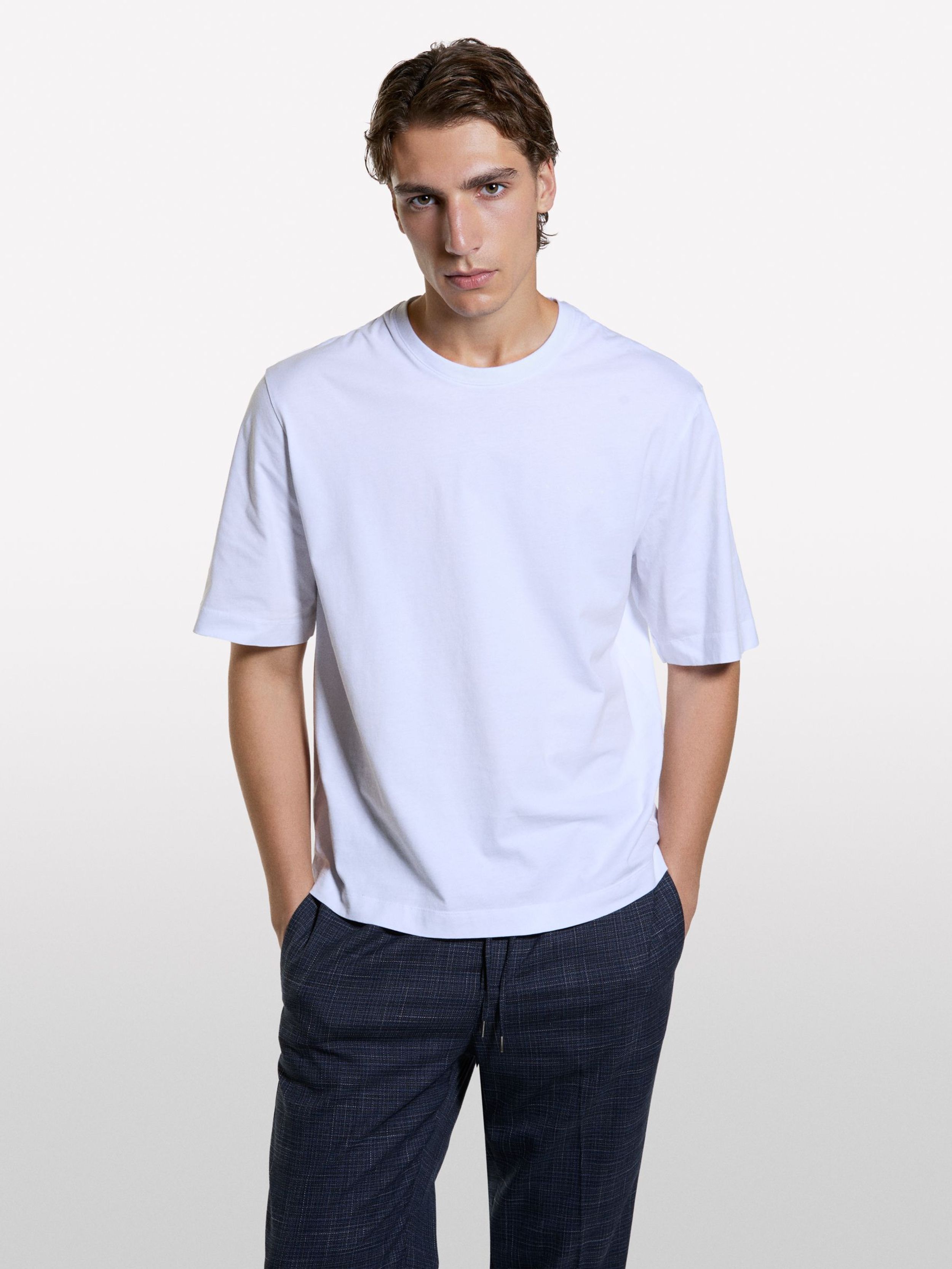 Resim Erkek Beyaz %100 Pamuk Etiket Detaylı Bisiklet Yaka T-Shirt