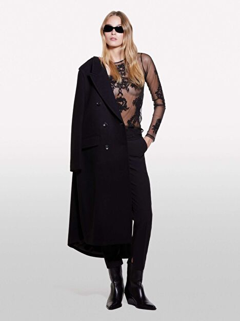 Resim Kadın Siyah Pamuk Karışımlı Tül Detaylı Dar Kesim Bisiklet Yaka Bluz