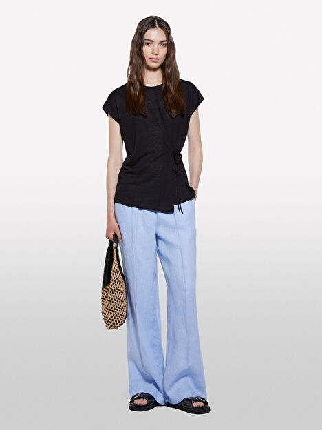 Resim Kadın Siyah Viskoz Karışımlı Önü Bağlama Detaylı Regular Fit T-Shirt