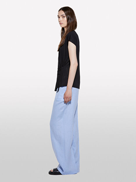 Resim Kadın Siyah Viskoz Karışımlı Önü Bağlama Detaylı Regular Fit T-Shirt