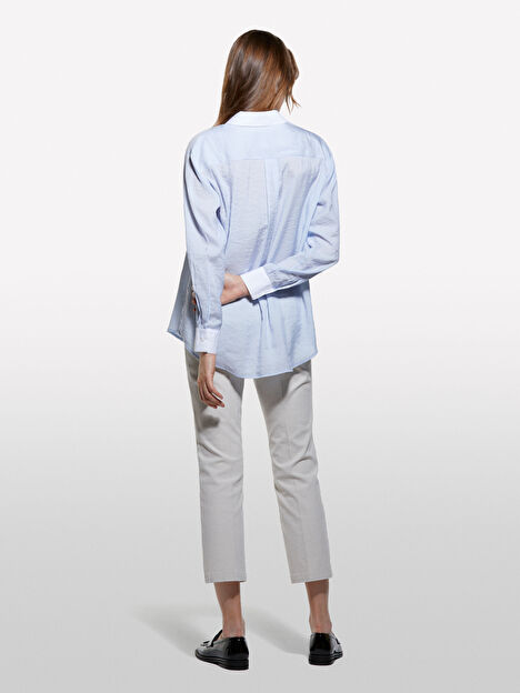 Resim Kadın Açık Mavi Viskoz Karışımlı Çizgili Comfort Fit Gömlek