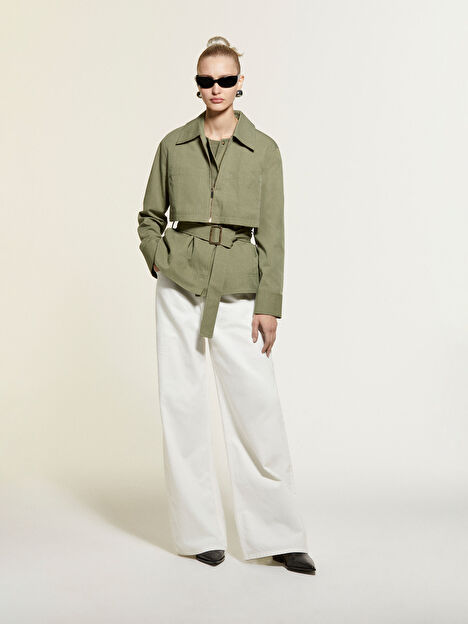 Resim Kadın Haki Yeşili Pamuk Karışımlı Pelerinli Bağlamalı Astarlı Kısa Parka