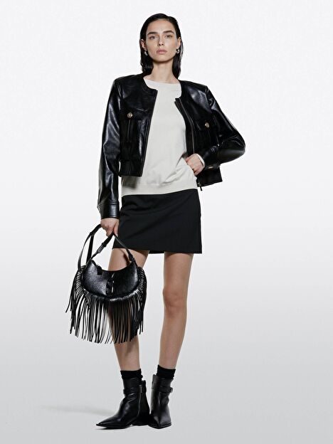 Resim Kadın Ekru Viskoz Karışımlı Normal Kesim Düz Kayık Yaka Kazak