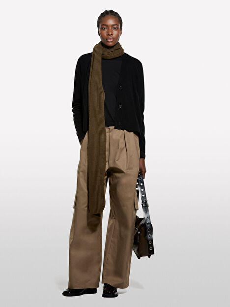 Resim Kadın Siyah Viskoz ve Yün Karışımlı Önü Düğmeli Hırka