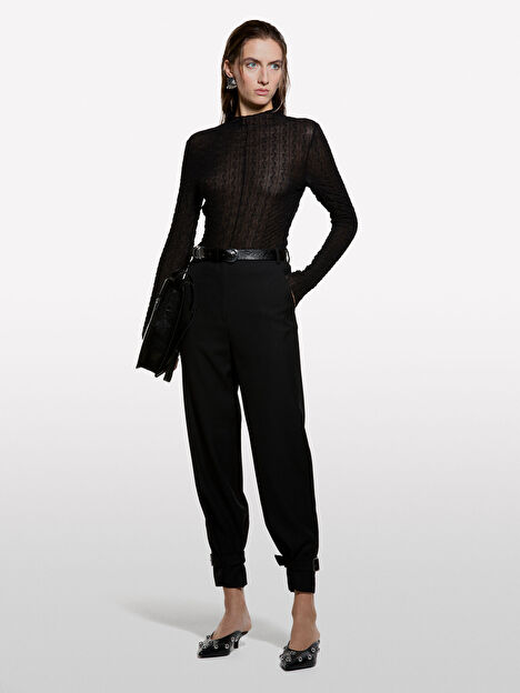 Resim Kadın Siyah Zikzak Dikiş Detaylı Dik Yaka Uzun Kollu Üst