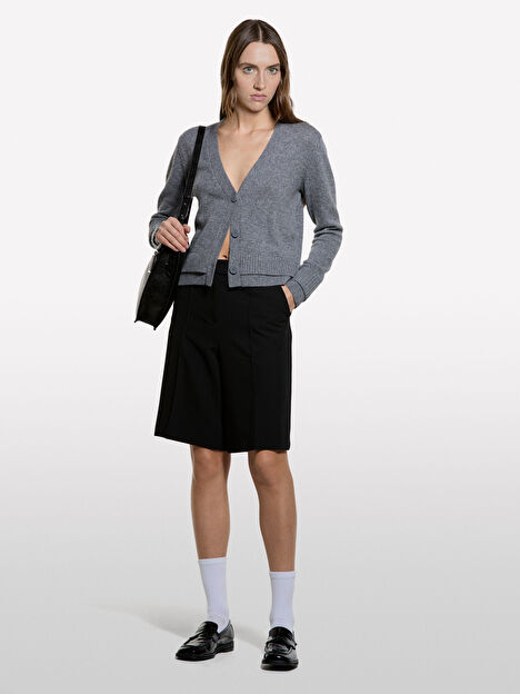 Resim Kadın Gri Yün Karışımlı Düğmeli Nervur Detaylı Hırka