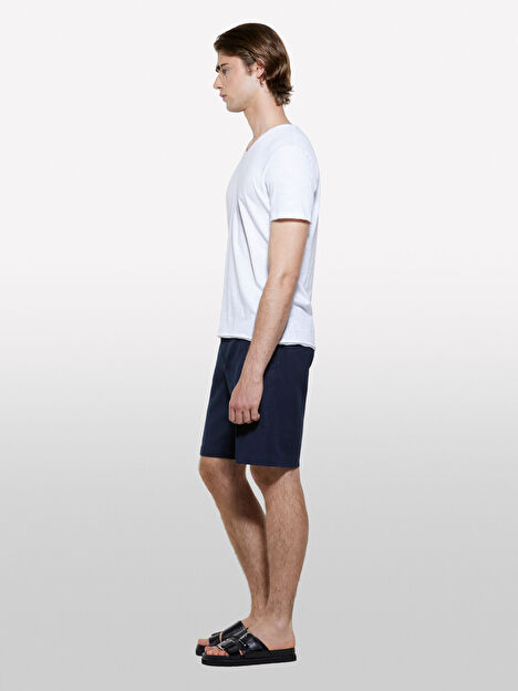 Resim Erkek Koyu Lacivert %100 Pamuk Yırtmaç Detaylı Regular Fit Bermuda Şort