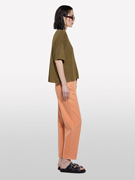 Resim Kadın Koyu Haki Keten Karışımlı Bisiklet Yaka Oversize T-Shirt