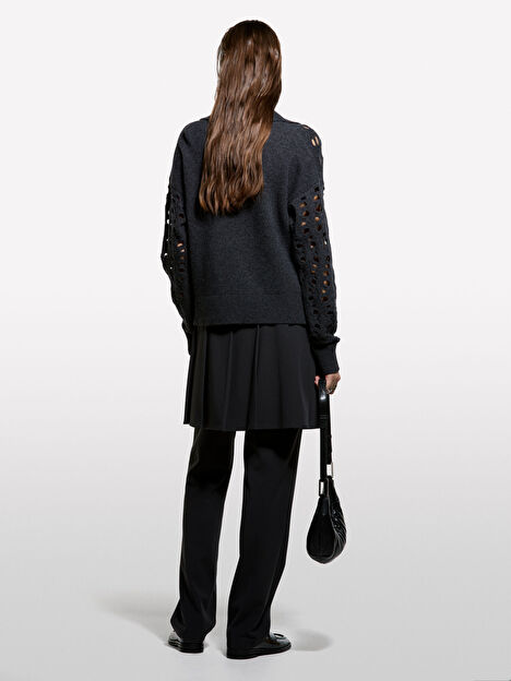 Resim Kadın Açık Gri Yün Karışımlı Delikli Nervürlü Polo Yaka Kazak