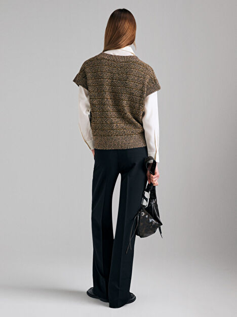 Resim Kadın Kahverengi Pamuk Karışımlı Çizgili V Yaka Süveter