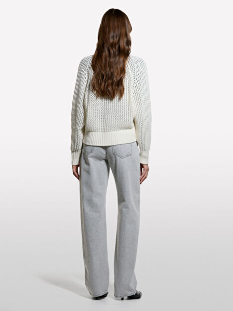 Resim Kadın Krem Yün Karışımlı Tamamı Delikli Düğmeli Nervürlü Oversize Hırka