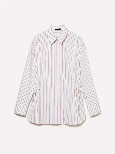 Resim Kadın Beyaz Pamuk Karışımlı Yanları Bağlama Detaylı Çizgili Gömlek