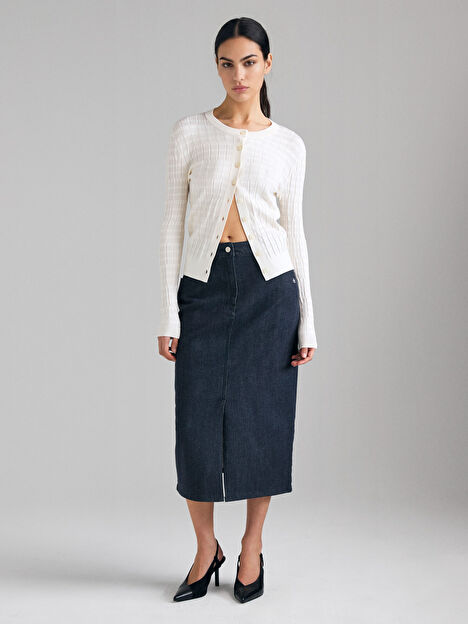 Resim Kadın Krem Viskoz Karışımlı Tamamı Ribanalı Bisiklet Yaka Hırka