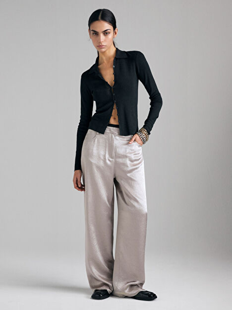 Resim Kadın Siyah Yün Karışımlı Düğmeli Gömlek Yaka Hırka